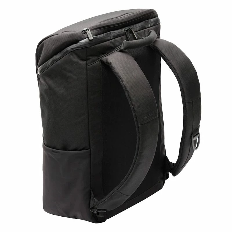 TravisMathew Below Zero Cooler 5 TravisMathew Below Zero Cooler - Image 3